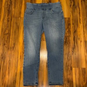 Women’s Lee Sculpting Pull On Jeans